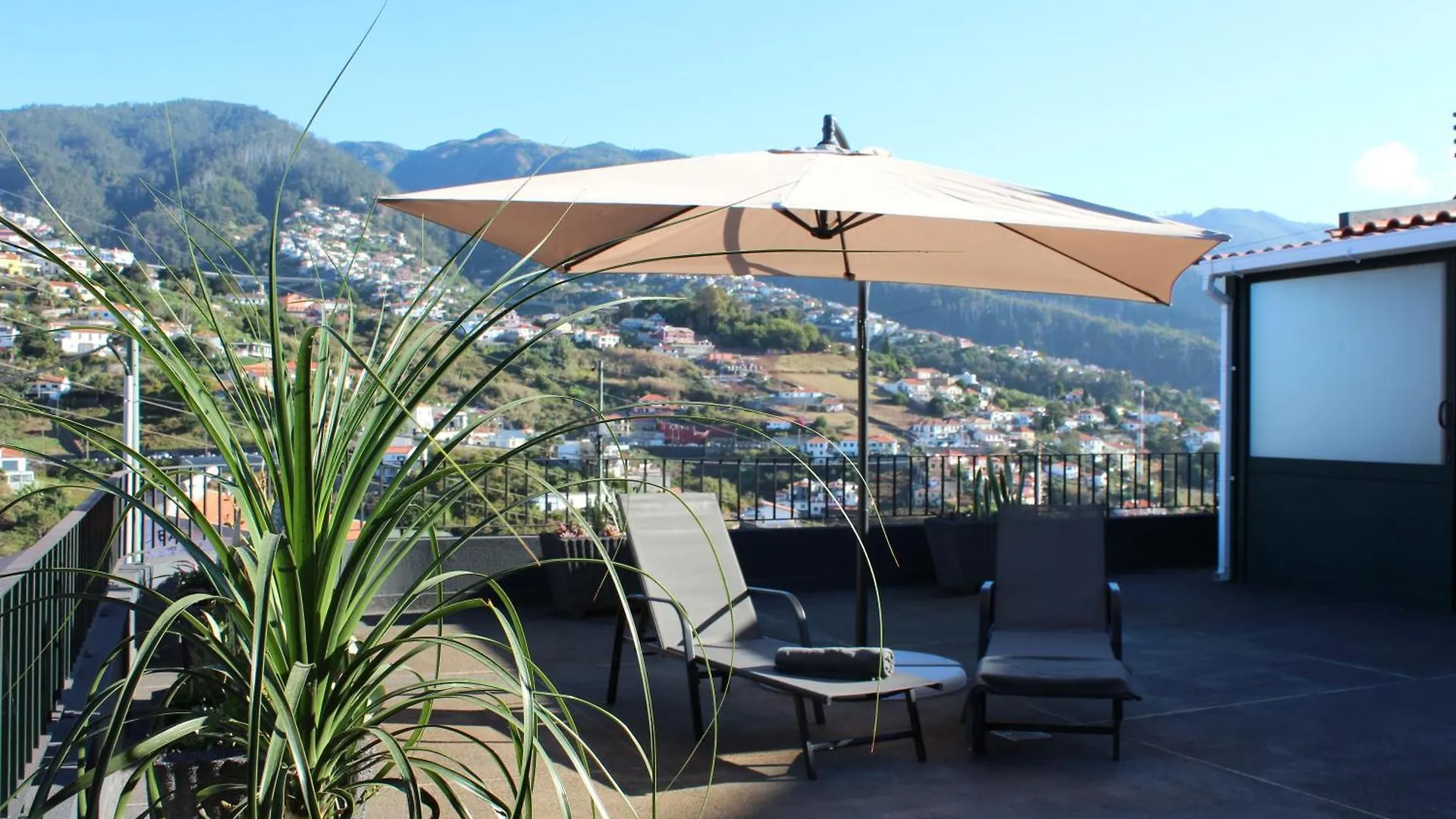Madeira Home Spacious Accommodation Funchal